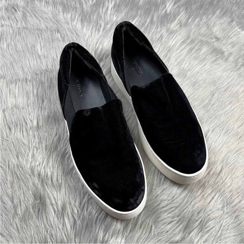 Vince Warren Black Velvet Platform Slip On Sneakers Size 7 M